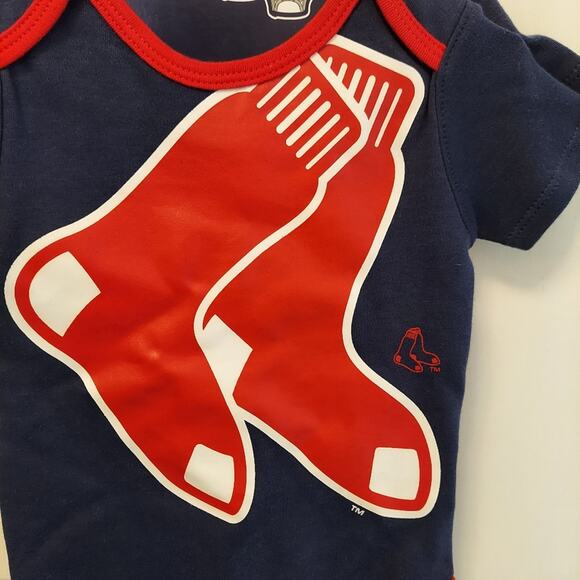 Boston Red Sox 2 Piece Onesies Set Size 3-6 Months Major League Baseball MLB NEW - Picture 6 of 10